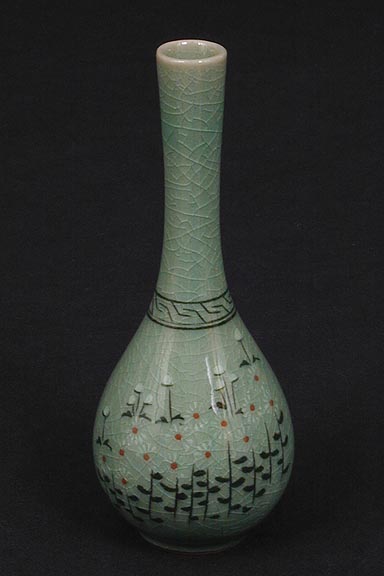 Chrysanthemum Field Bottle