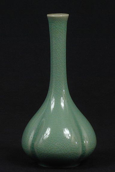 Garlic-shaped Bottle