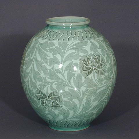 Black Lotus Celadon Jar