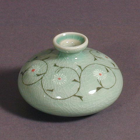 Arabesque Chrysanthemum Oil Bottle