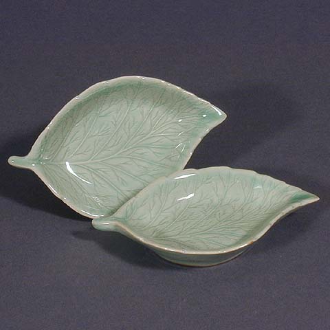 Persimmon leaf-shaped Celadon Plates