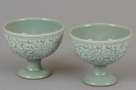 Chrysanthemum Wine Cups