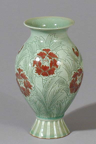Chrysanthemum Bloom Vase