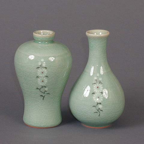 Chrysanthemums Vase & Bottle