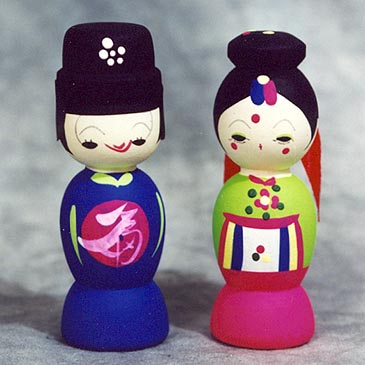 Miniature Traditional Wedding Dolls
