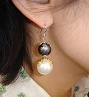 Black and White Pearl Earrings