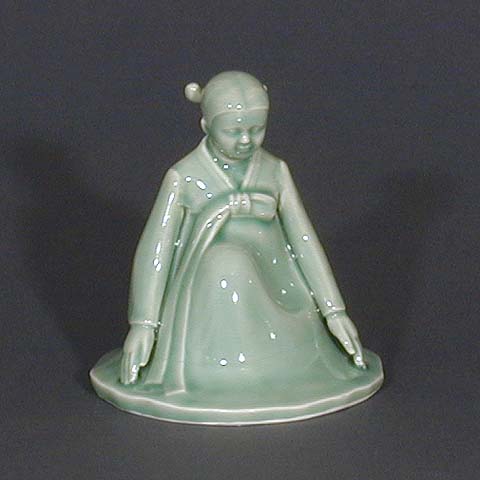 Kneeling Lady