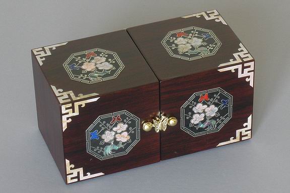 Plum Blossoms Folding Box