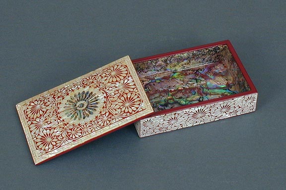 Chrysanthemum Inlaid Mother of Pearl Box - Open