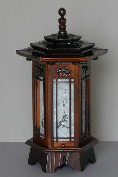 Plum Blossoms Hexagonal Pagoda Lamp