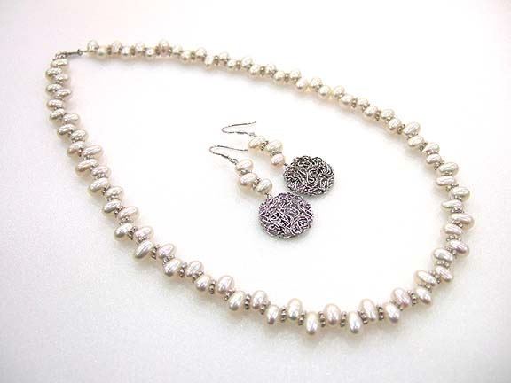 Zigzag Pearl Necklace Earring Set
