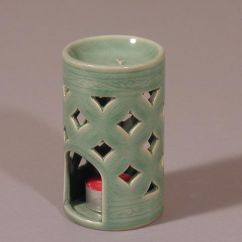 &nbsp;Woven Design Aroma Oil Burner