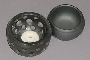Round Grey Ceramic Aroma Oil Burner-open