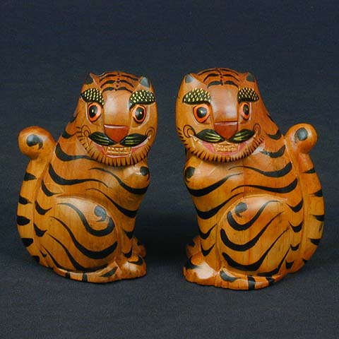 Wood Tigers (sm.)